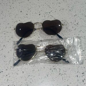 2 FOR 1 Heart Sunglasses 🕶️💞